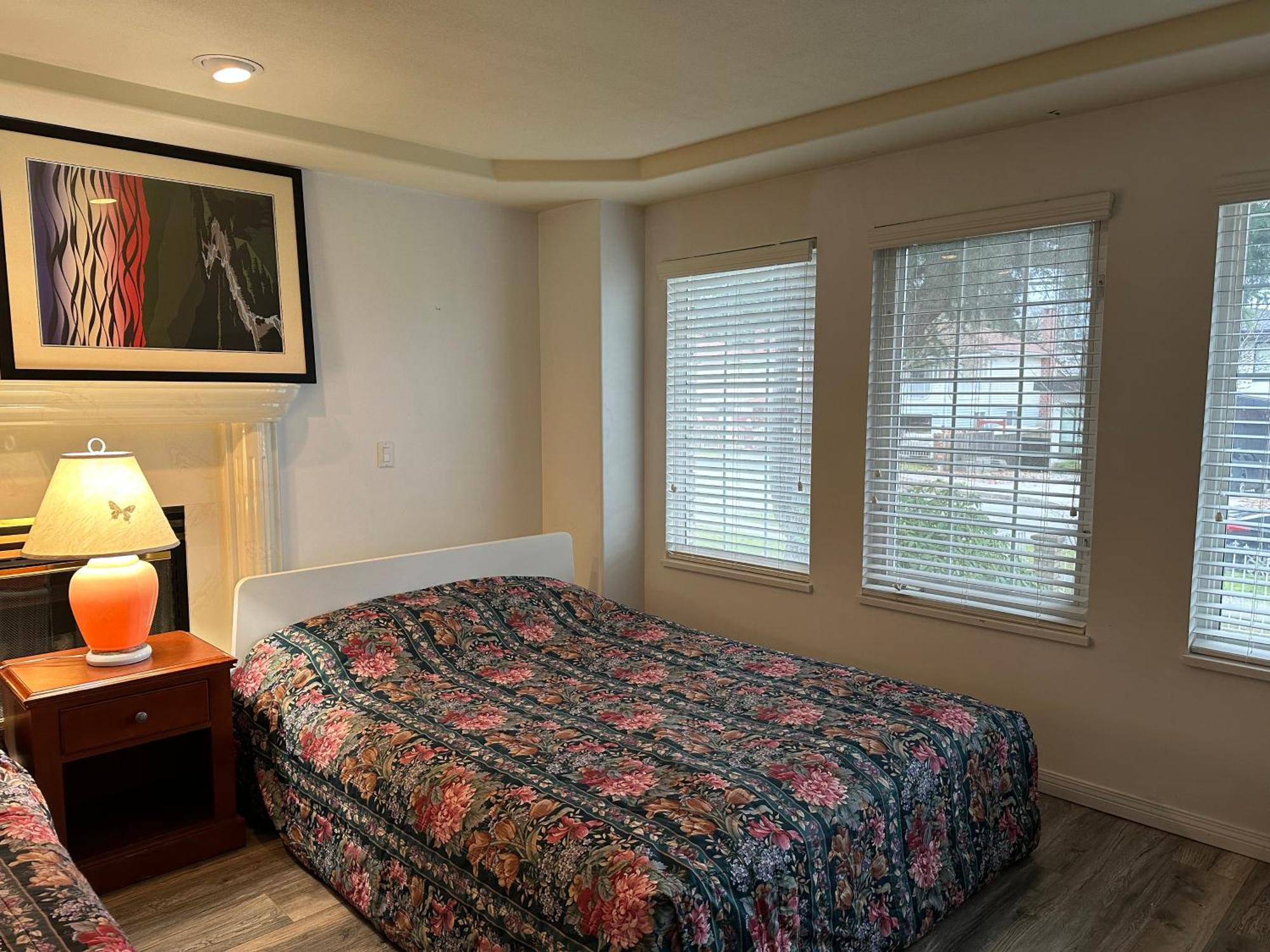 Beautiful Home In Burnaby Bagian luar foto