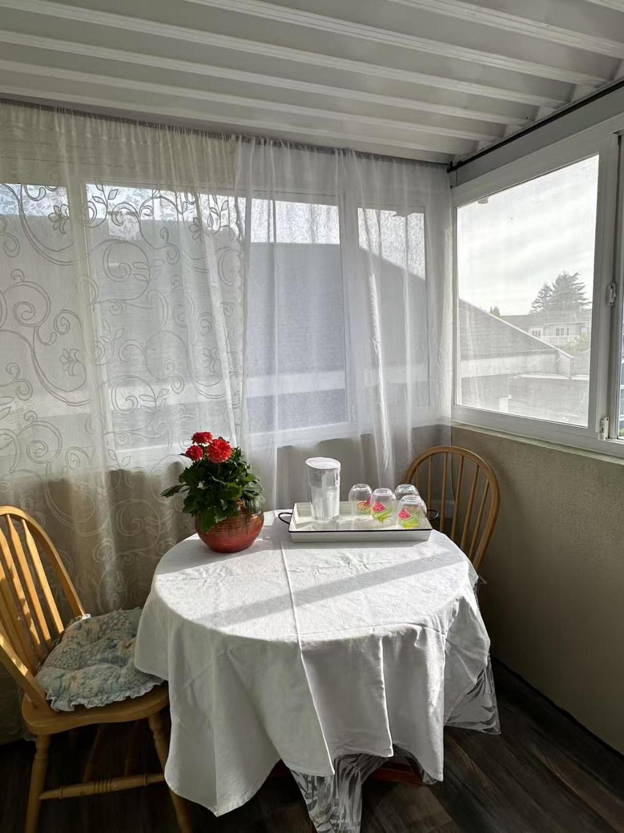Beautiful Home In Burnaby Bagian luar foto