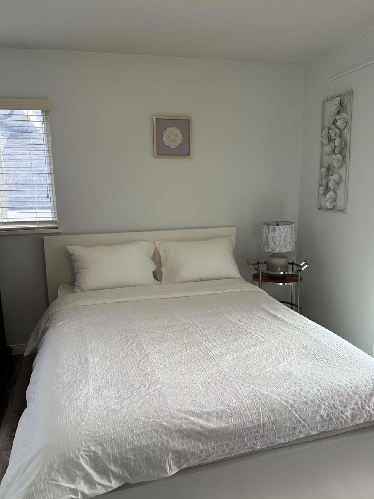 Beautiful Home In Burnaby Bagian luar foto